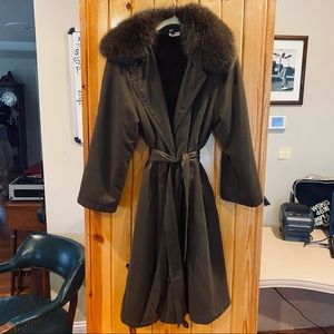 perry ellis sport • full length trench jacket fur collar and lining